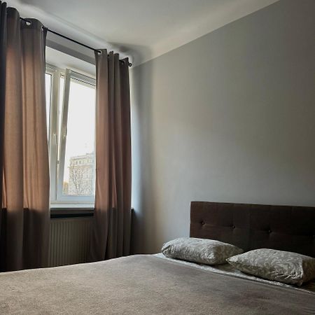 K22 Andersa 12 M Ratusz Arsenal Appartement Warschau Buitenkant foto
